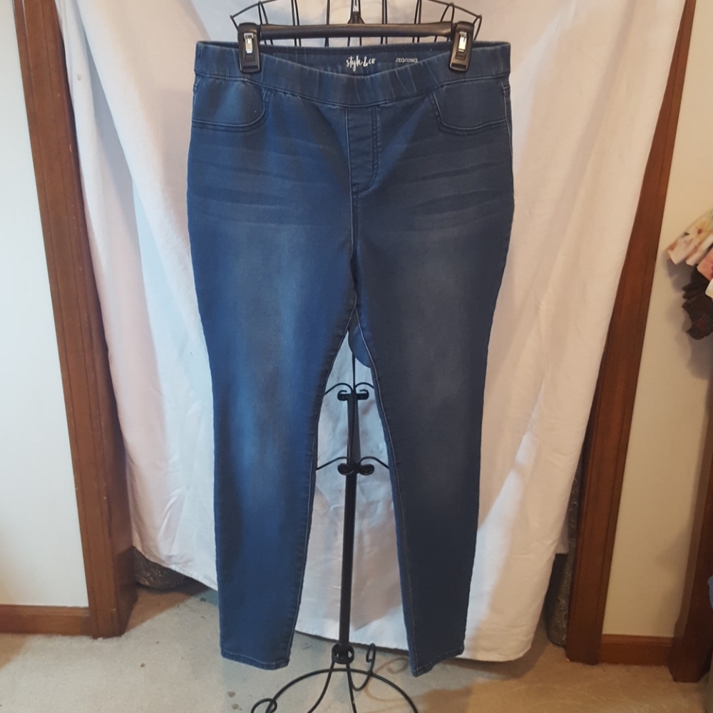 Style and Co Jeggings *EUC*